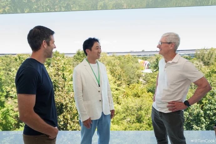 Tim Cook Hosts POP MART's Wang Ning at Apple Park, Strengthening Ties