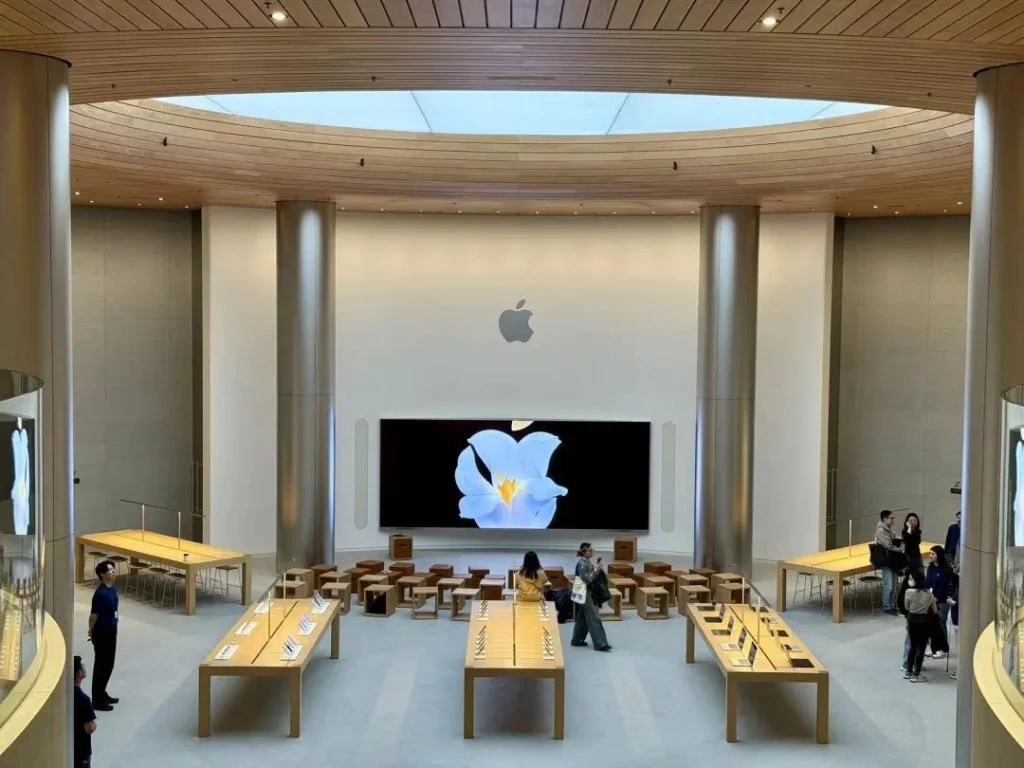 Apple's iPhone Ultra Launches with Limited Initial Inventory in China