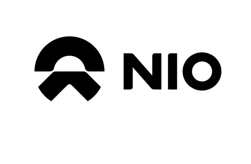 NIO's CEO Predicts 15-20% Decline in China's Automotive Market for 2026