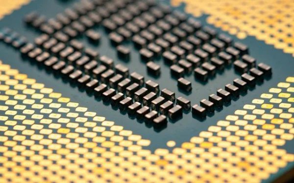 Navigating Complex Event Processing with Apache Flink: Insights and Applications